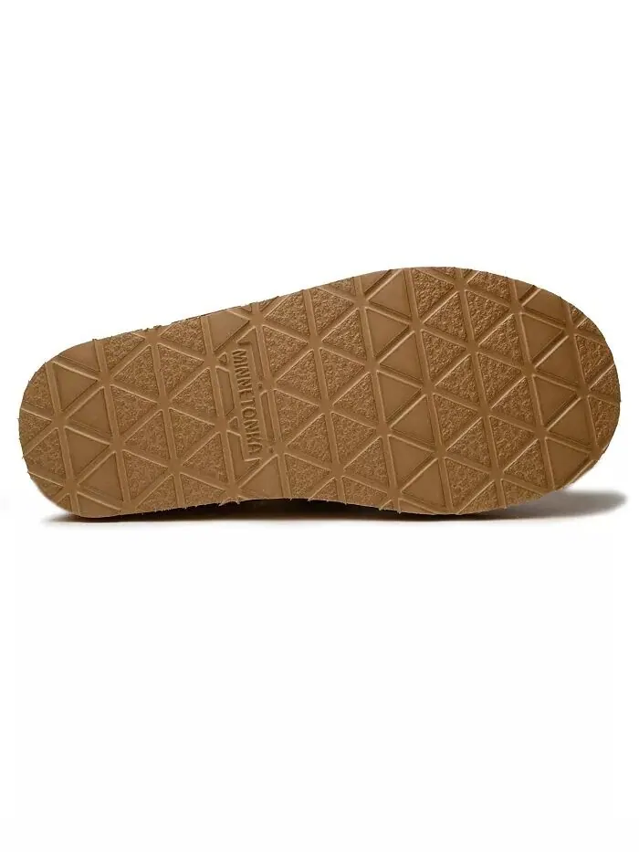 Женские плюшевые тапочки вишневого цвета Minnetonka — изображение 3 из 3, бежевый