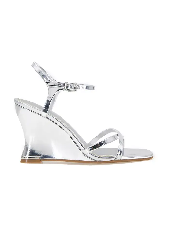 Женские сандалии Freya Strappy на платформе Kenneth Cole New York — изображение 2 из 5, классический бежевый