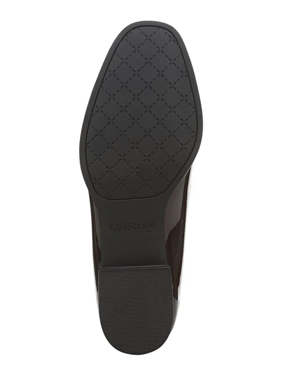 Женские лоферы Fable на каблуке LifeStride, Dark Chocolate Faux Patent Leather — изображение 5 из 5