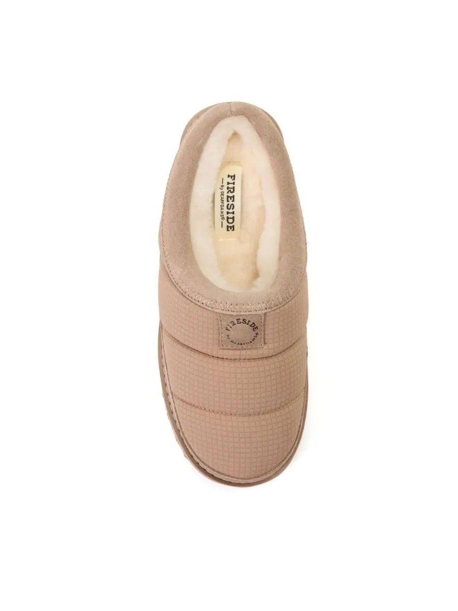 Женские тапки-клоги из нейлона с овчиной Fireside by Greta Sport Dearfoams — изображение 6 из 6, бежевый