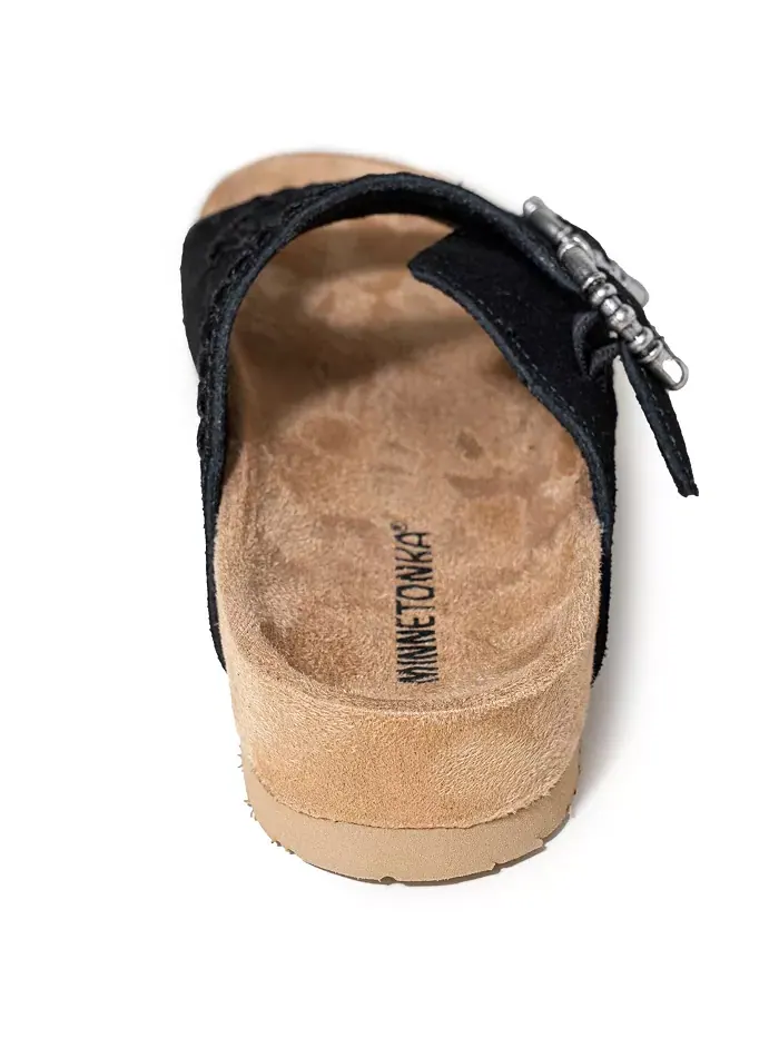 Женские сандалии Georgine Classic на плоской подошве с пряжкой из замши Minnetonka — изображение 4 из 7, черный