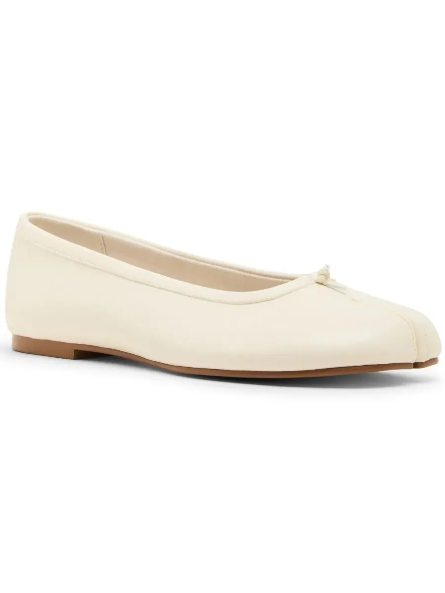 Женские балетки Calico с раздельным носком Steve Madden — изображение 1 из 6, кость