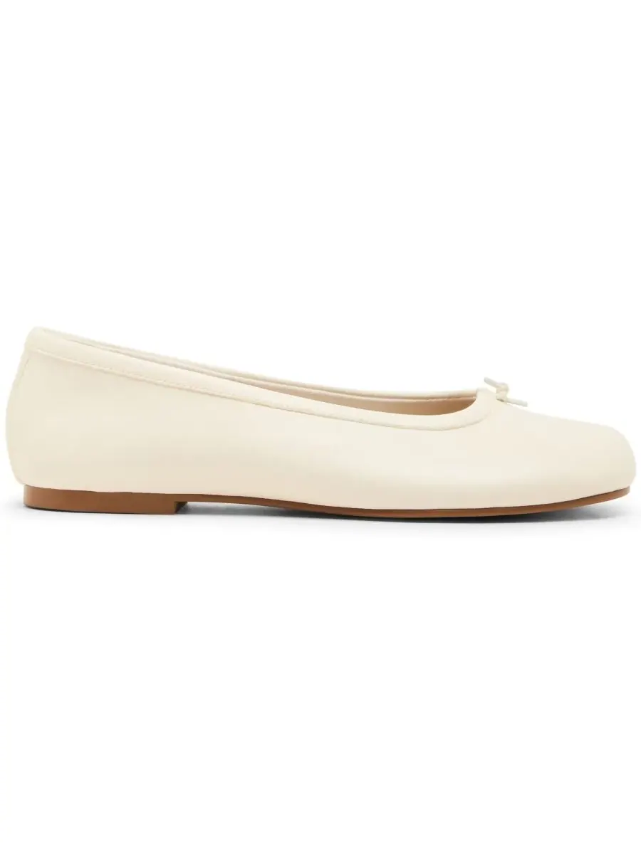 Женские балетки Calico с раздельным носком Steve Madden — изображение 2 из 6, кость