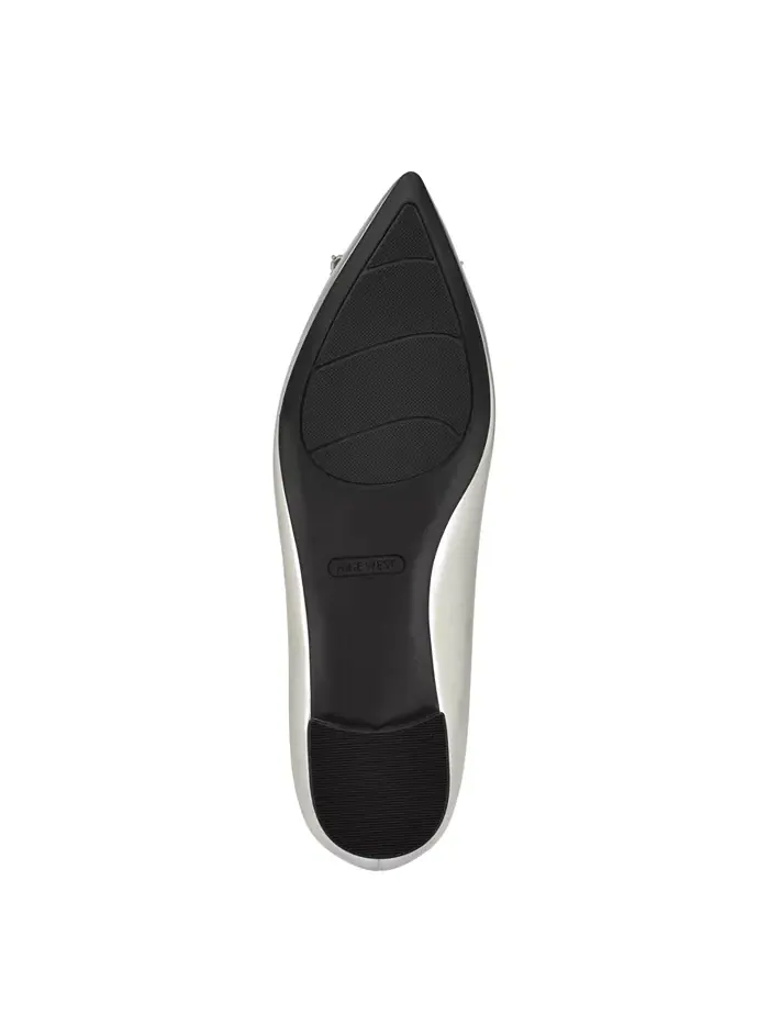 Женские балетки Jesike на пряжке Nine West — изображение 5 из 5, серебристый