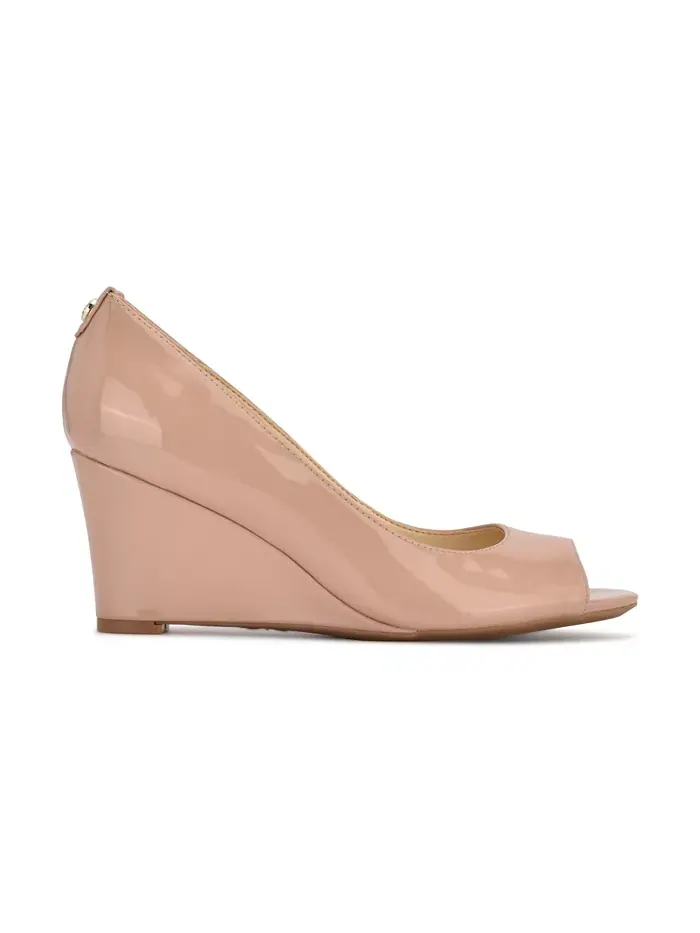 Туфли Women's Cape 9x9 Peep Toe Wedges Nine West — изображение 2 из 5, бежевый