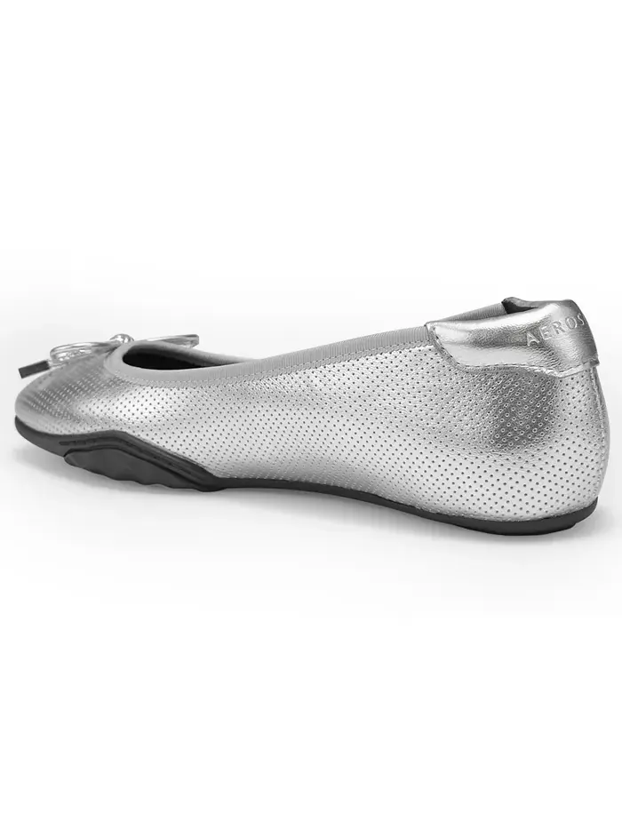 Женские туфли Onyx Туфли на плоской подошве Aerosoles — изображение 6 из 6, серебряный