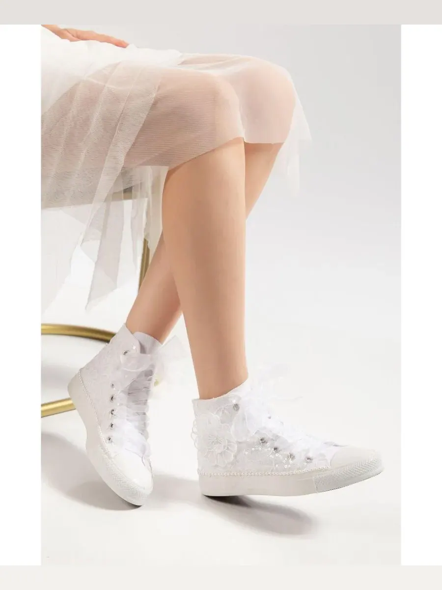 Женские свадебные высокие кроссовки Mariselle Pearl Lace Forever & Always Shoes — изображение 3 из 4, белый
