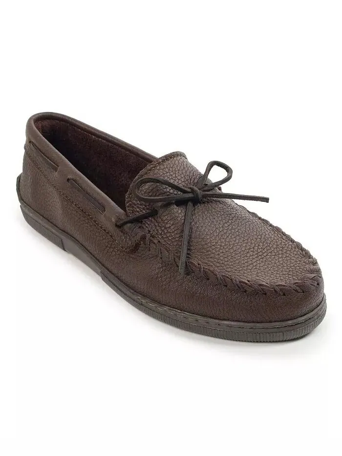 Мужские классические мокасины из лосиной кожи Minnetonka — изображение 1 из 5, шоколад