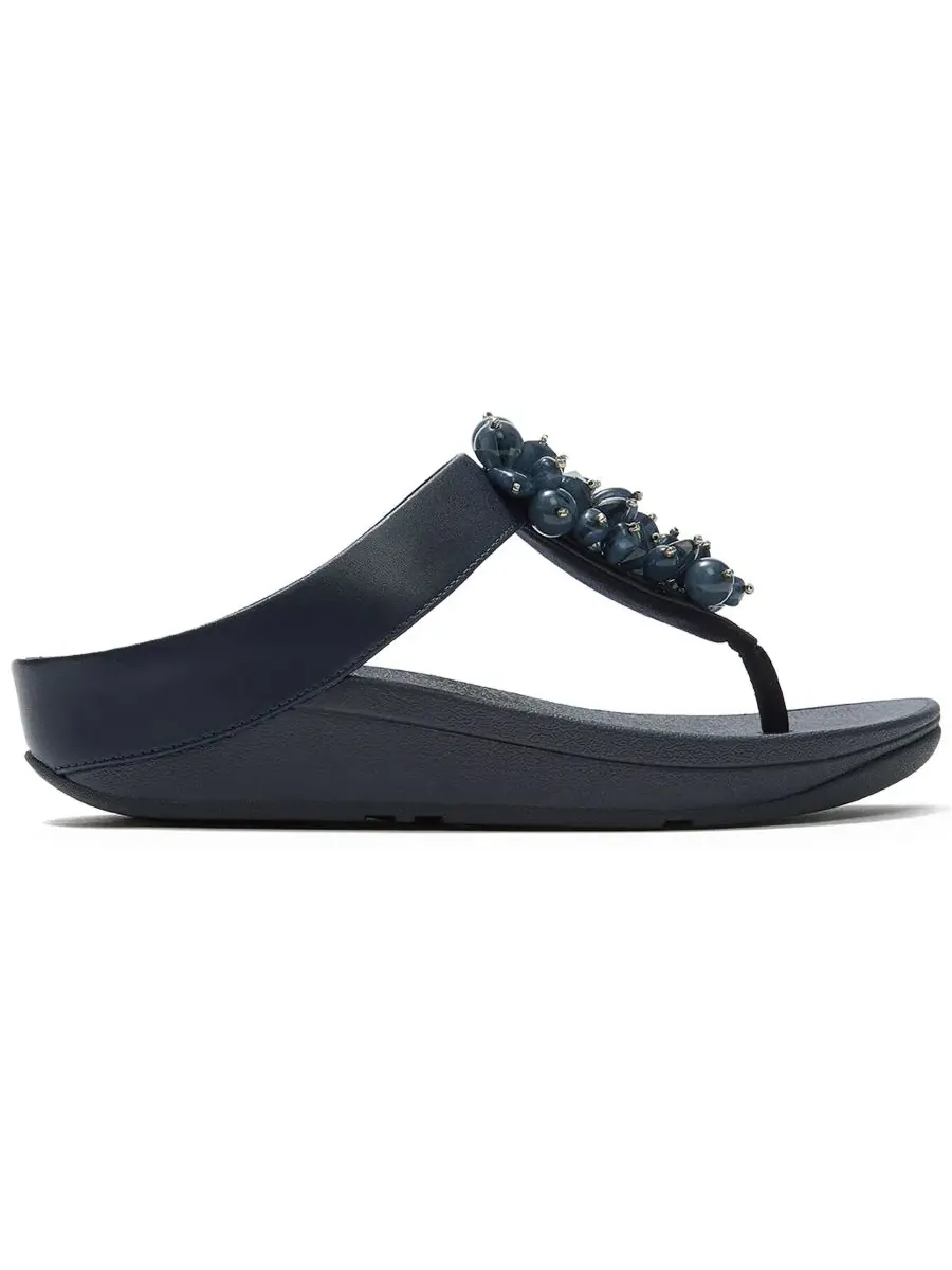 Женские сандалии Fino с бисерной отделкой и перемычкой между пальцами FitFlop — изображение 2 из 7, темно-синий