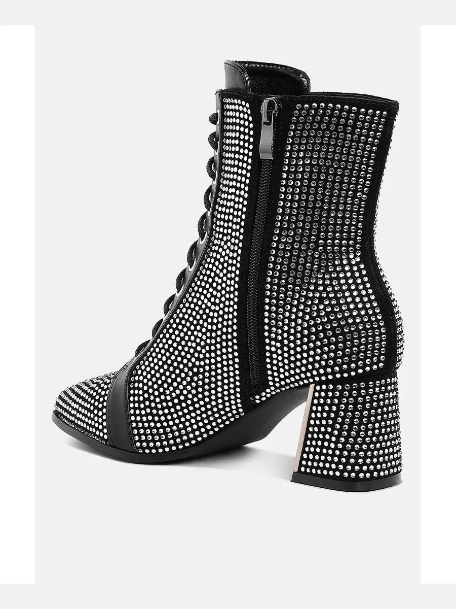 Ботинки на каблуке с принтом и стразами, модель Calla Rhinestone Embellished Ankle Boots London Rag — изображение 3 из 5