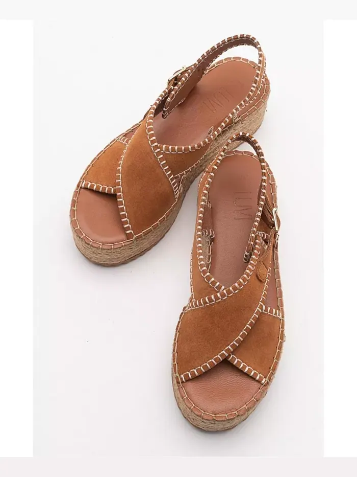 Босоножки Bellezza на платформе из кожи Forever & Always Shoes — изображение 2 из 6, коньячный коричневый