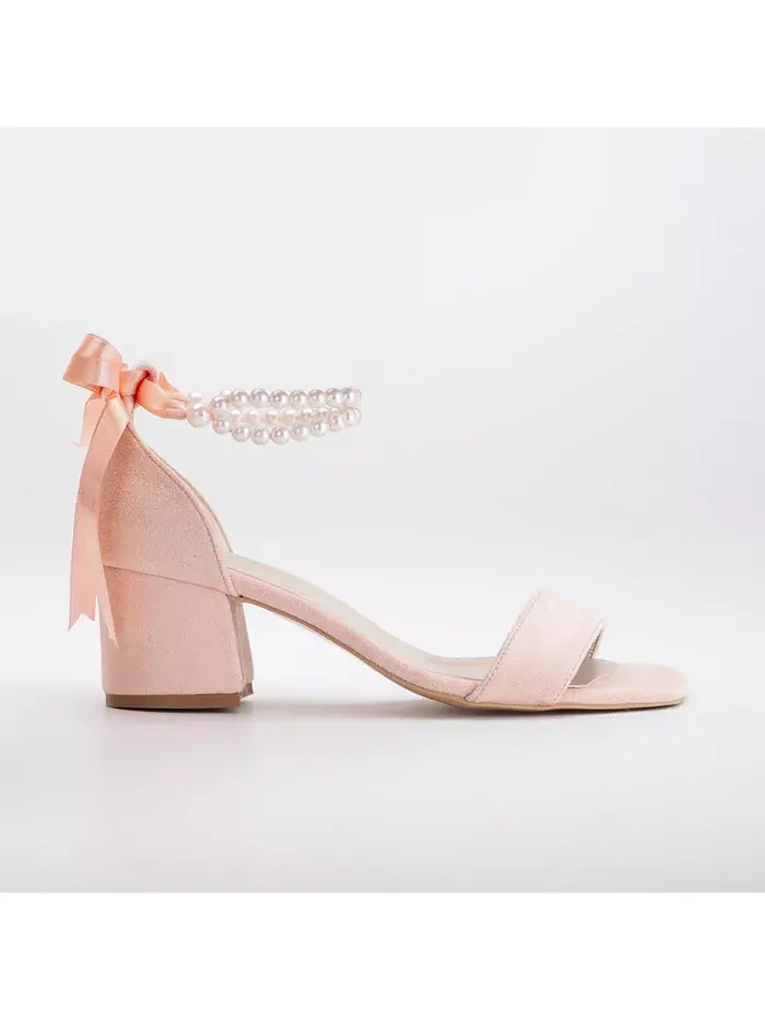 Сандалии Illy Low Block Heel с жемчугом Forever & Always Shoes