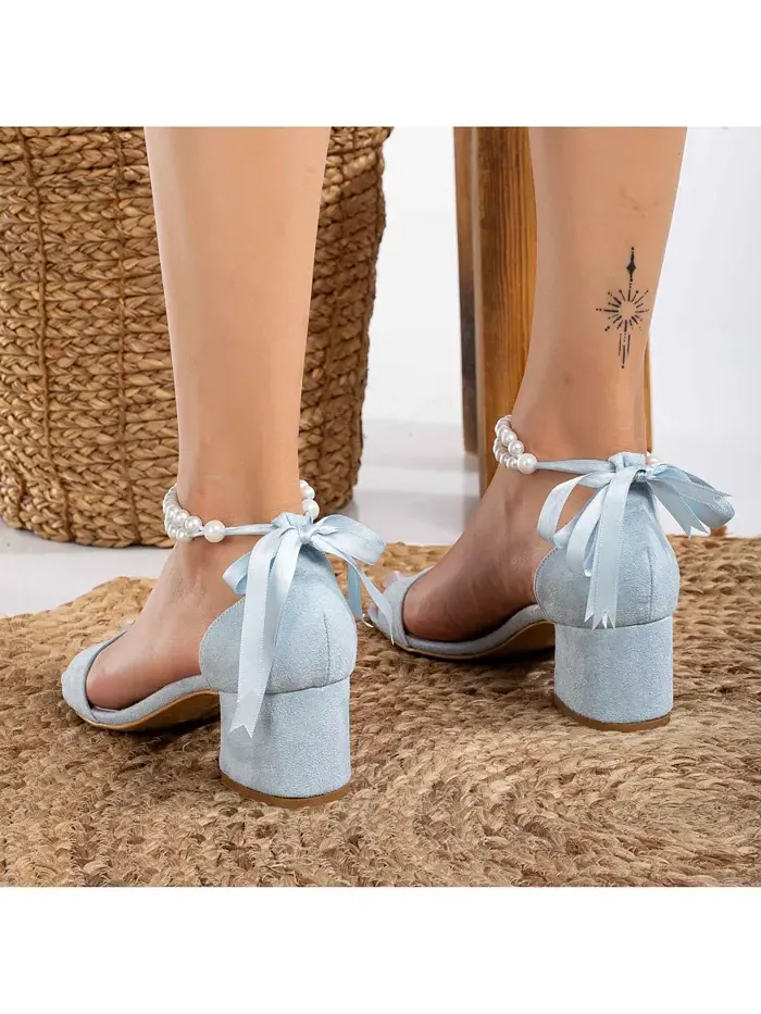 Сандалии Illy Low Block Heel с жемчугом Forever & Always Shoes — изображение 6 из 9, синий