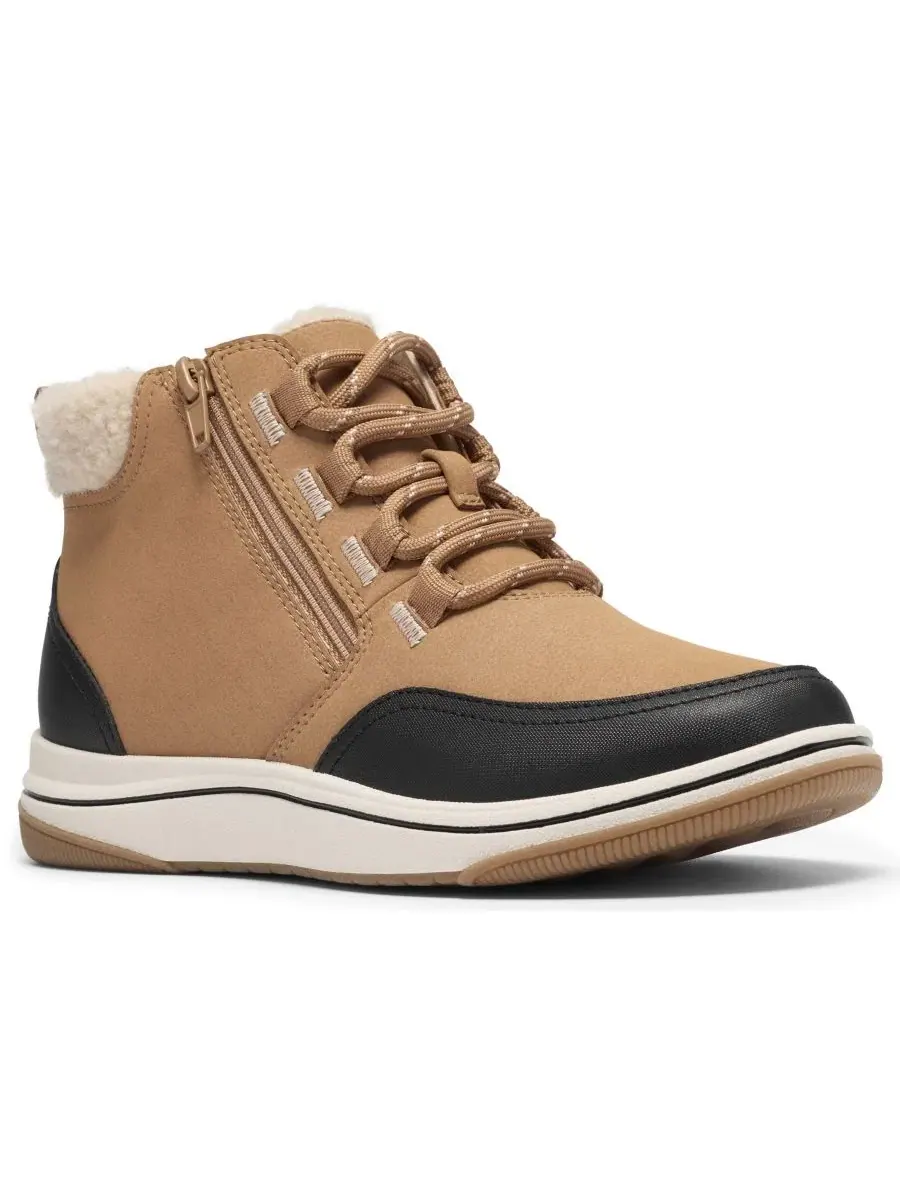 Ботинки-гибрид Breeze Moss с молнией Clarks