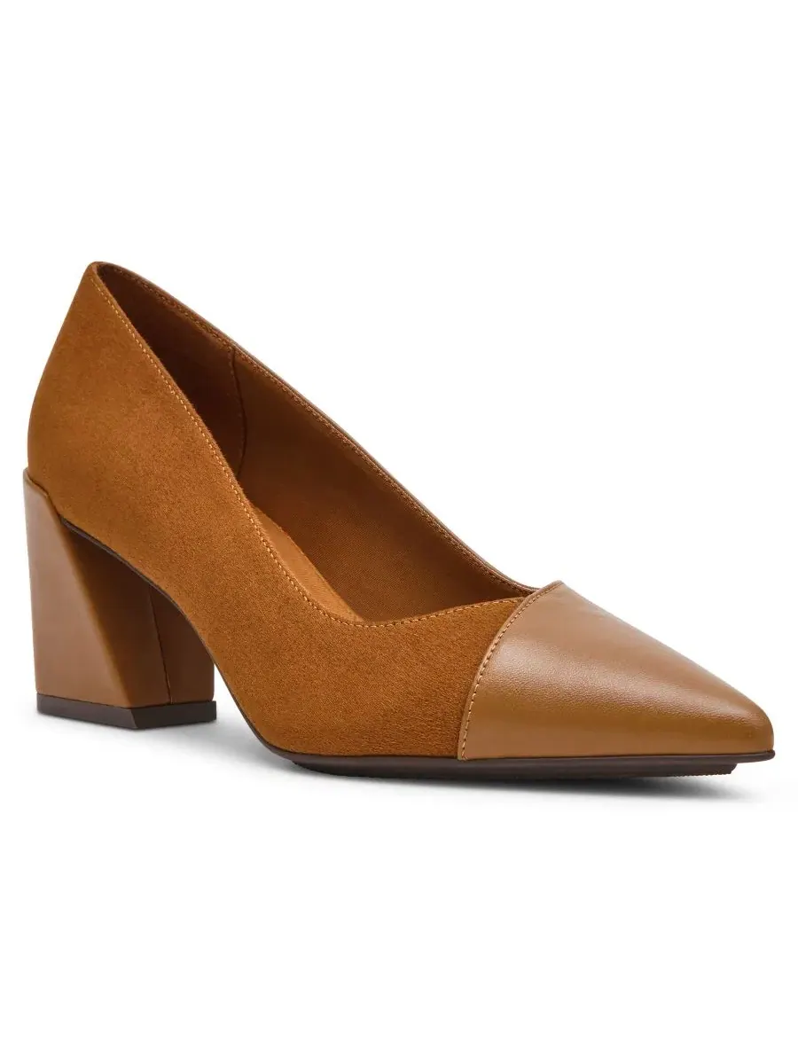 Туфли-лодочки Ravine Slip-On Pumps Anne Klein, Walnut Micro Suede — изображение 1 из 8