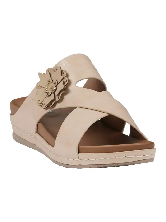 Женские босоножки Nessie Flower на платформе GC Shoes