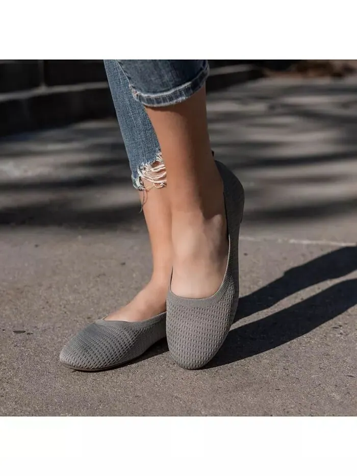 Женские балетки Maryann Knit Round Toe Journee Collection — изображение 7 из 8, черный