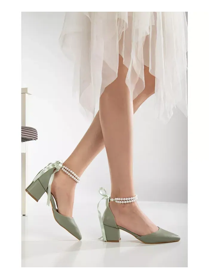 Туфли Miranda на низком каблуке с жемчугом Forever & Always Shoes — изображение 5 из 7, зеленый