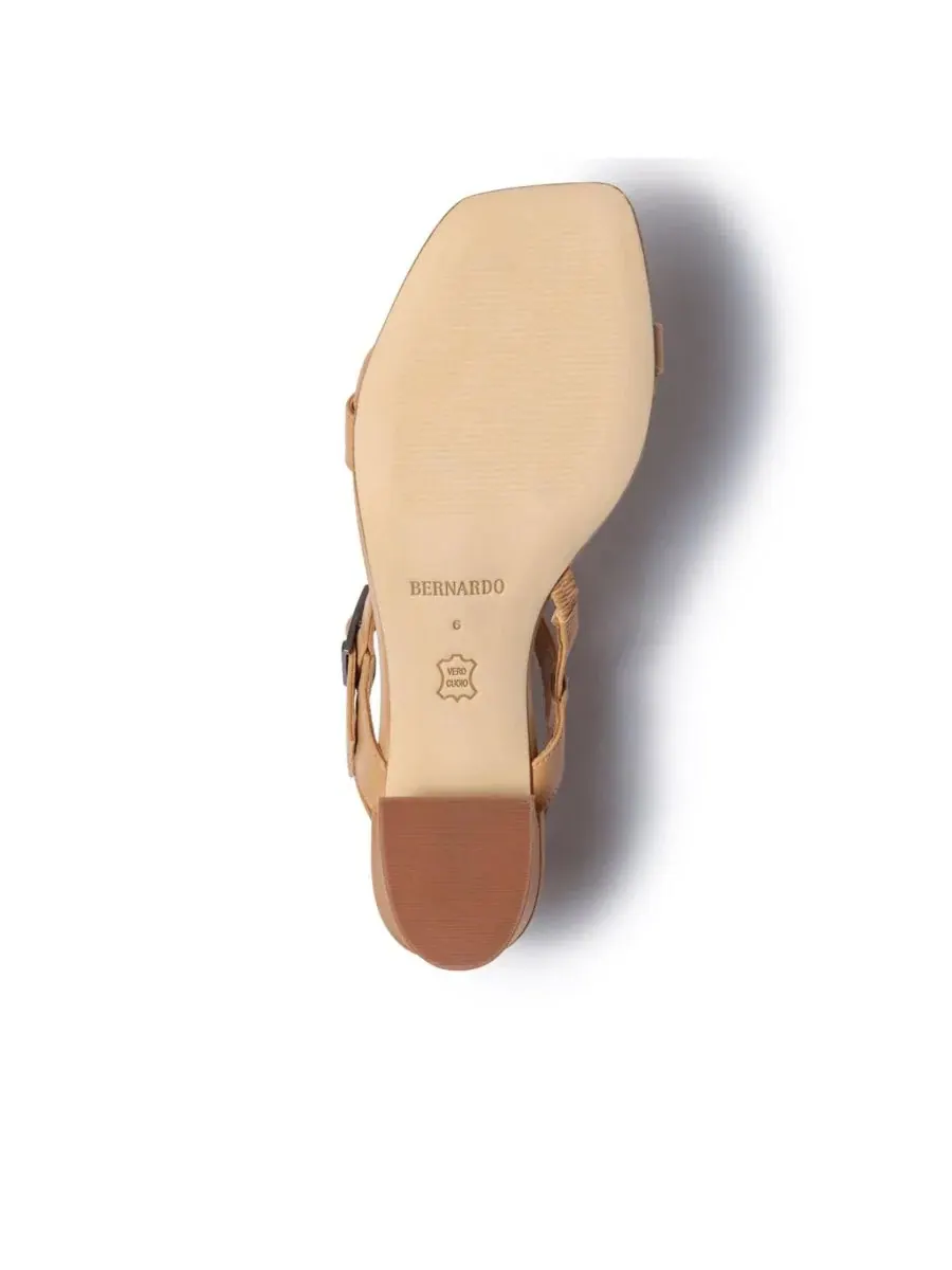 Женские сандалии на низком каблуке Jinji Bernardo Footwear — изображение 4 из 4, дюна