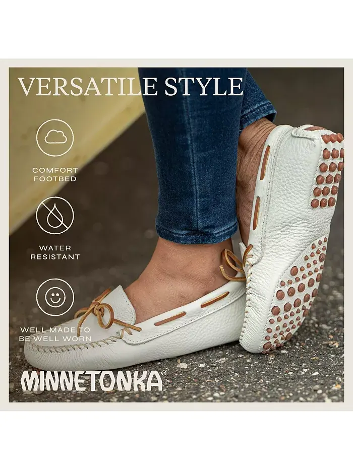 Женские классические водительские туфли из кожи Minnetonka — изображение 6 из 6, белый