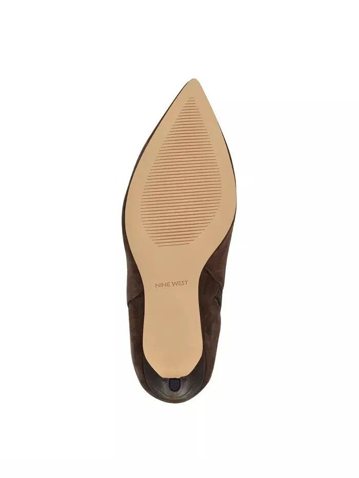 Женские классические ботинки Richy с острым носком Nine West — изображение 5 из 5, темный коричневый