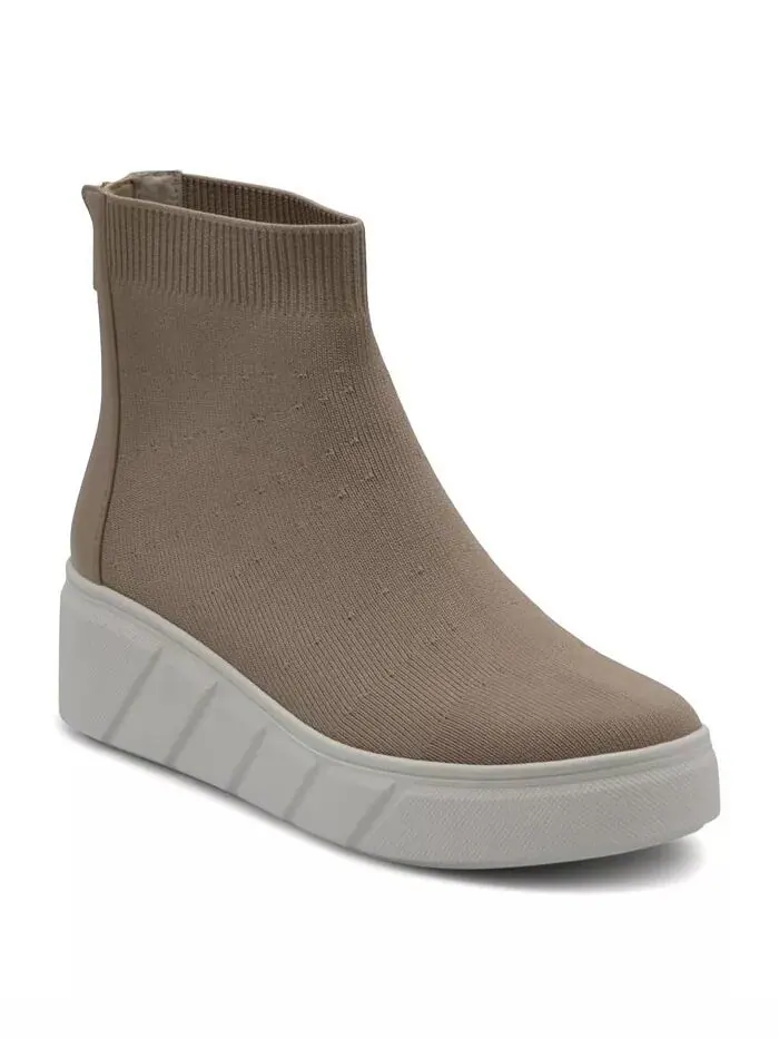 Женские кроссовки Charles David Sport — бежевый