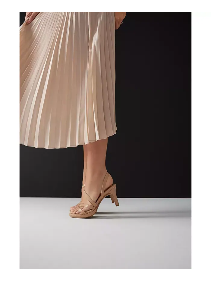 Женские сандалии Brenta Strappy Dress Naturalizer — изображение 6 из 6, черный