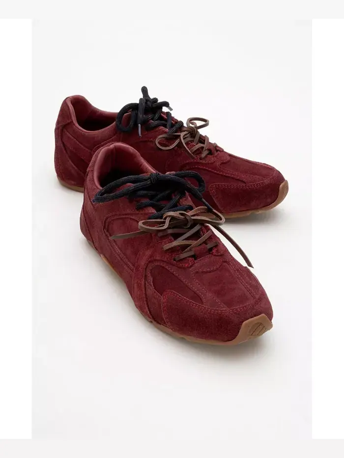 Селина Кроссовки из замши и кожи (женские) Forever & Always Shoes — изображение 1 из 5, темный красный