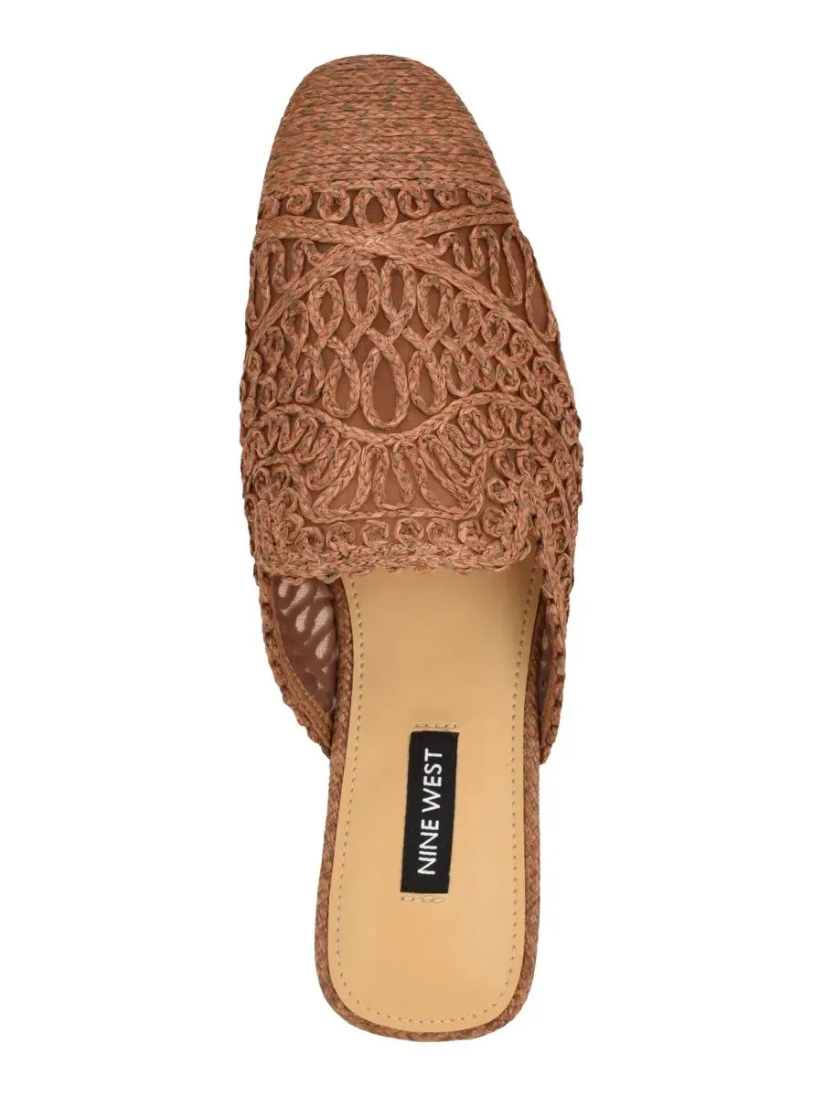 Nine West Женские плетеные мюли Camella без шнурков — изображение 4 из 5, коричневый
