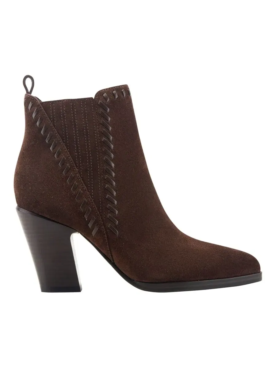 Ботильоны на каблуке Alvira Whipstitch Block Heel Marc Fisher LTD — изображение 2 из 5, темный коричневый