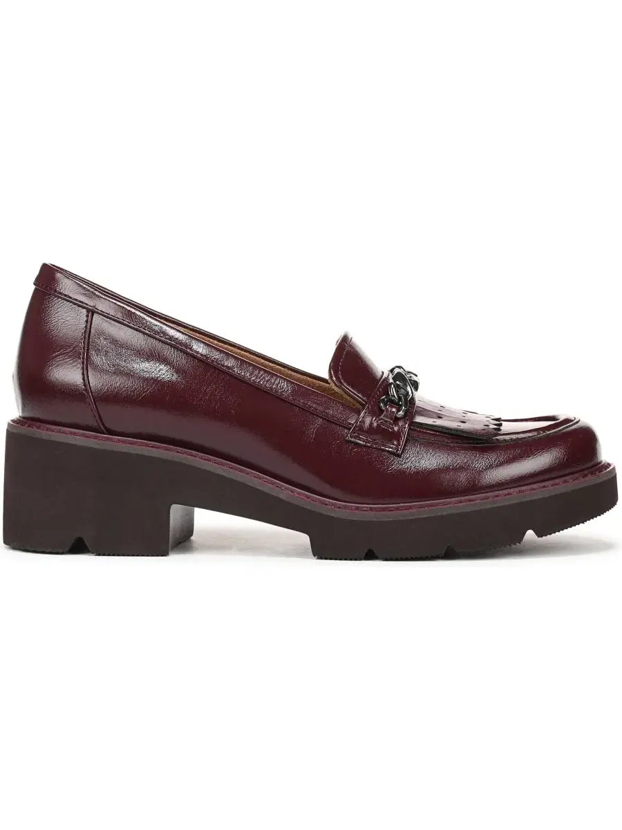 Лоферы на каблуке с цепочкой, модель Celia Slip-On Naturalizer — изображение 2 из 5, винный красный