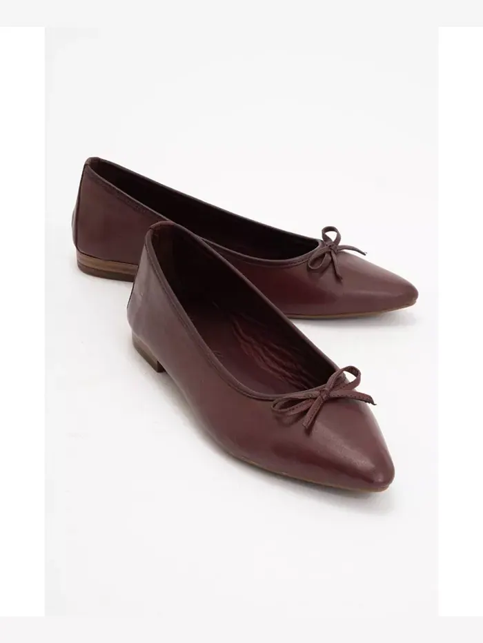 Балетки Ruby с острым носом из кожи Forever & Always Shoes — изображение 1 из 5, черный