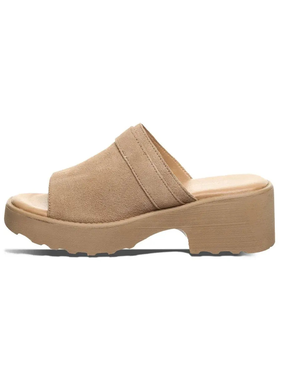 Босоножки-танкетки Frances с открытым носком BEARPAW — изображение 5 из 5, коричневый