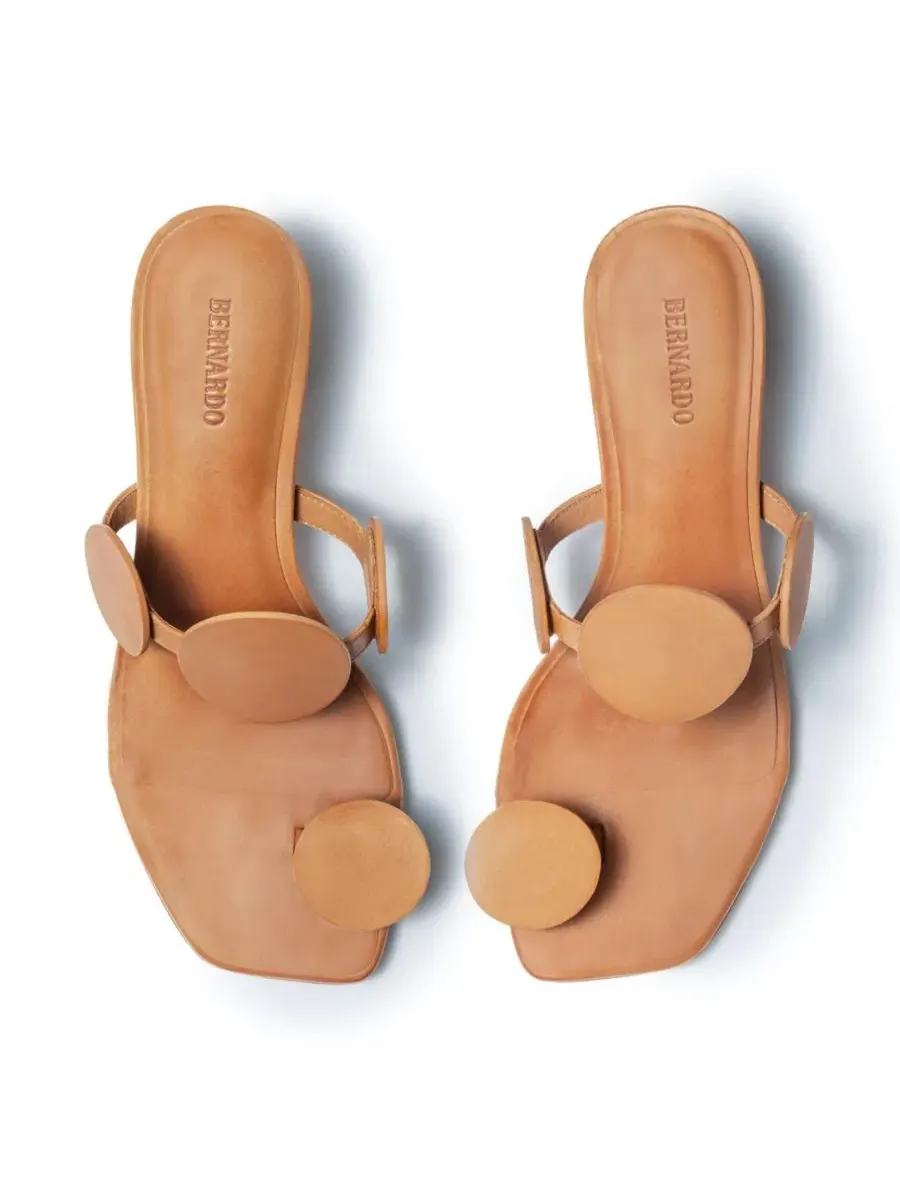 Женские сандалии на низком каблуке Jupiter Moon Bernardo Footwear — изображение 5 из 6, коричневый