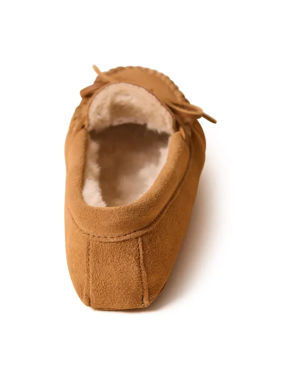 Женские замшевые тапочки с мягкой подошвой и ворсистой подкладкой Minnetonka — изображение 3 из 6, золотистый бежевый