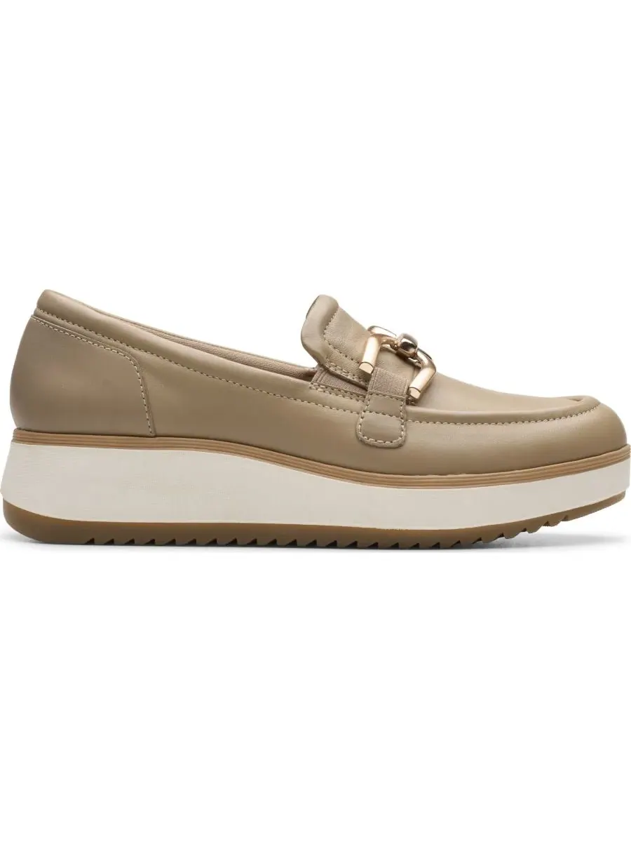 Лоферы женские Clarks Zylah Top без шнурков, кожаные — изображение 2 из 6, тауп