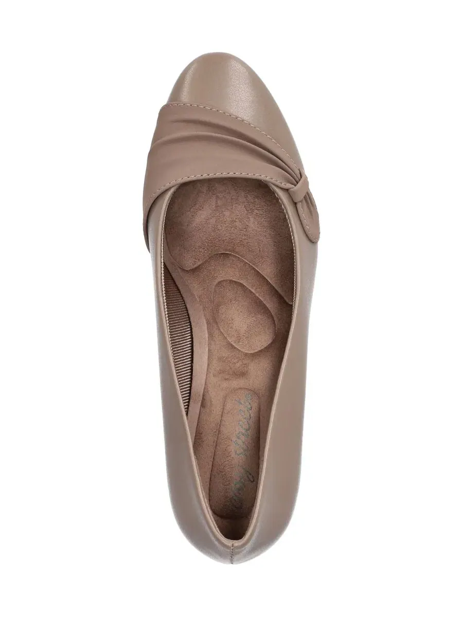 Туфли-лодочки Ginnifer Easy Street, Taupe Lamy — изображение 4 из 7