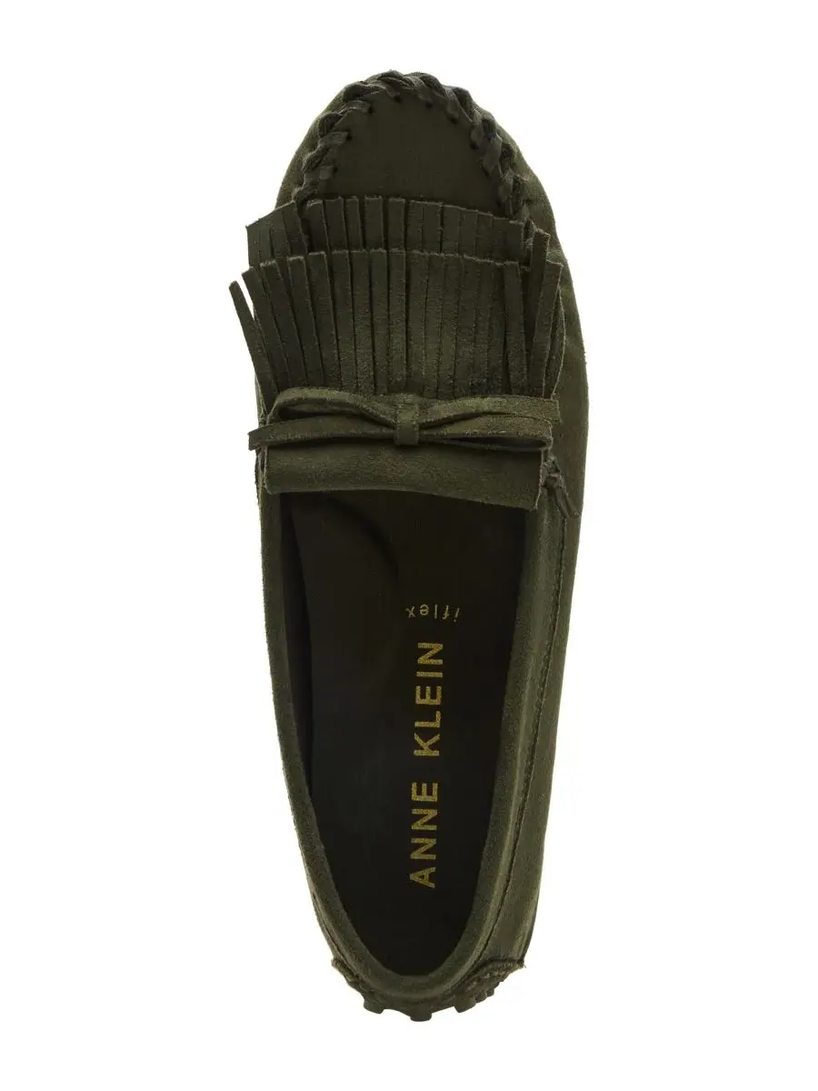 Женские лоферы Cali Kiltie Driver Anne Klein, оливковый suede — изображение 4 из 7