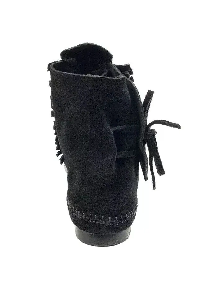 Женские ботинки на двух пуговицах Minnetonka — изображение 3 из 9, черный