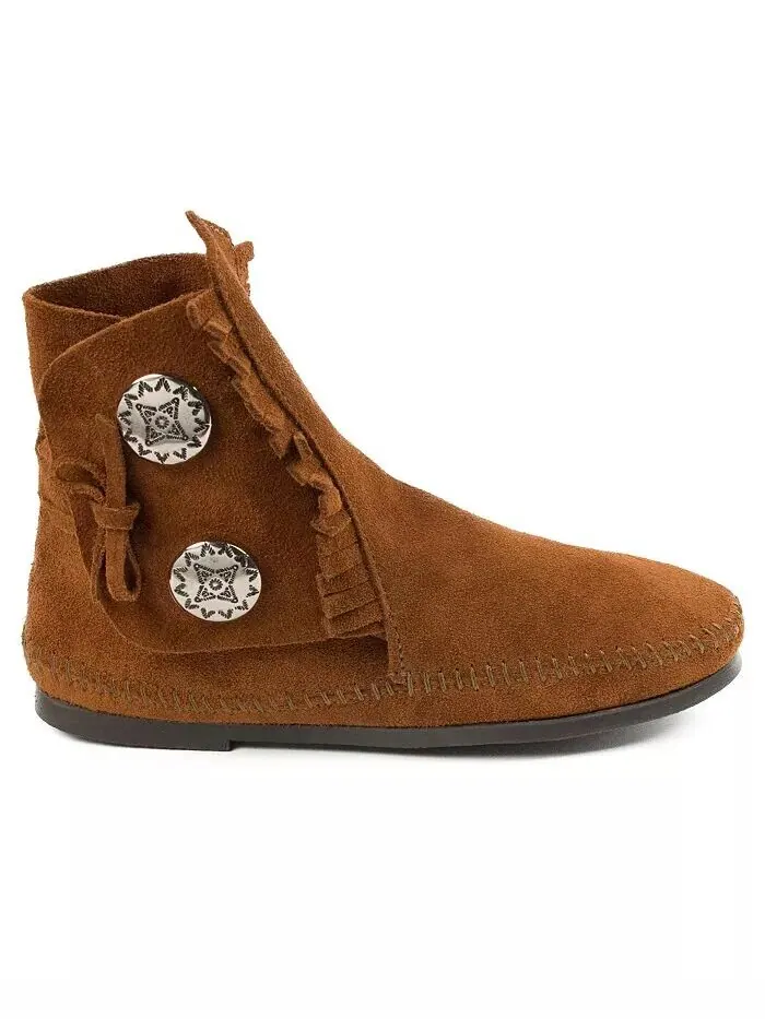 Женские ботинки на двух пуговицах Minnetonka — изображение 8 из 9, черный