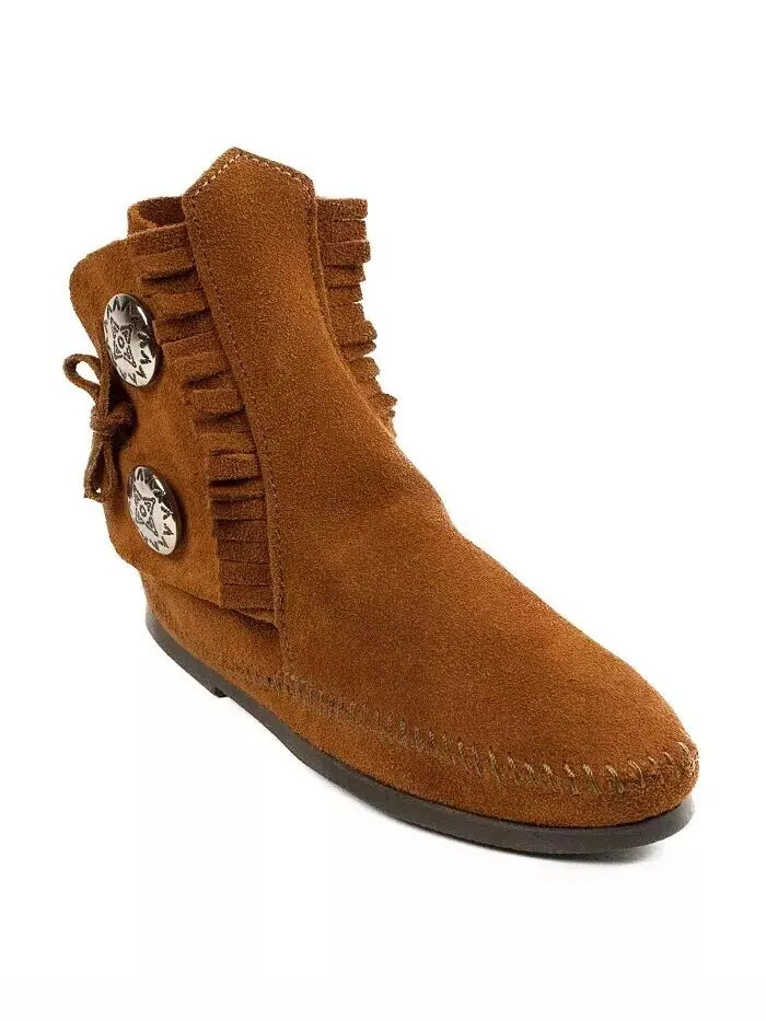 Женские ботинки на двух пуговицах Minnetonka — изображение 1 из 10, коричневый