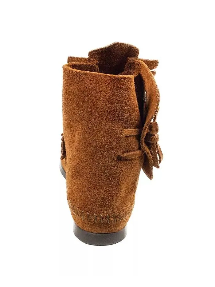 Женские ботинки на двух пуговицах Minnetonka — изображение 2 из 10, коричневый
