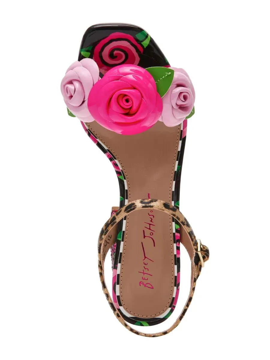 Босоножки на каблуке с открытым носком Haddley Betsey Johnson — изображение 4 из 5, мульти