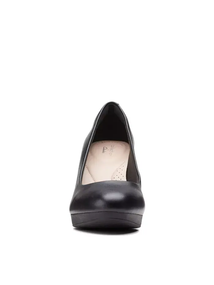 Туфли женские Clarks Ambyr Joy, на высоком каблуке — изображение 3 из 7, черный