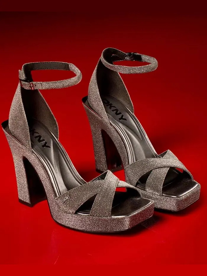 Женские босоножки Linda Strappy Square-Toe DKNY — изображение 3 из 6, серый