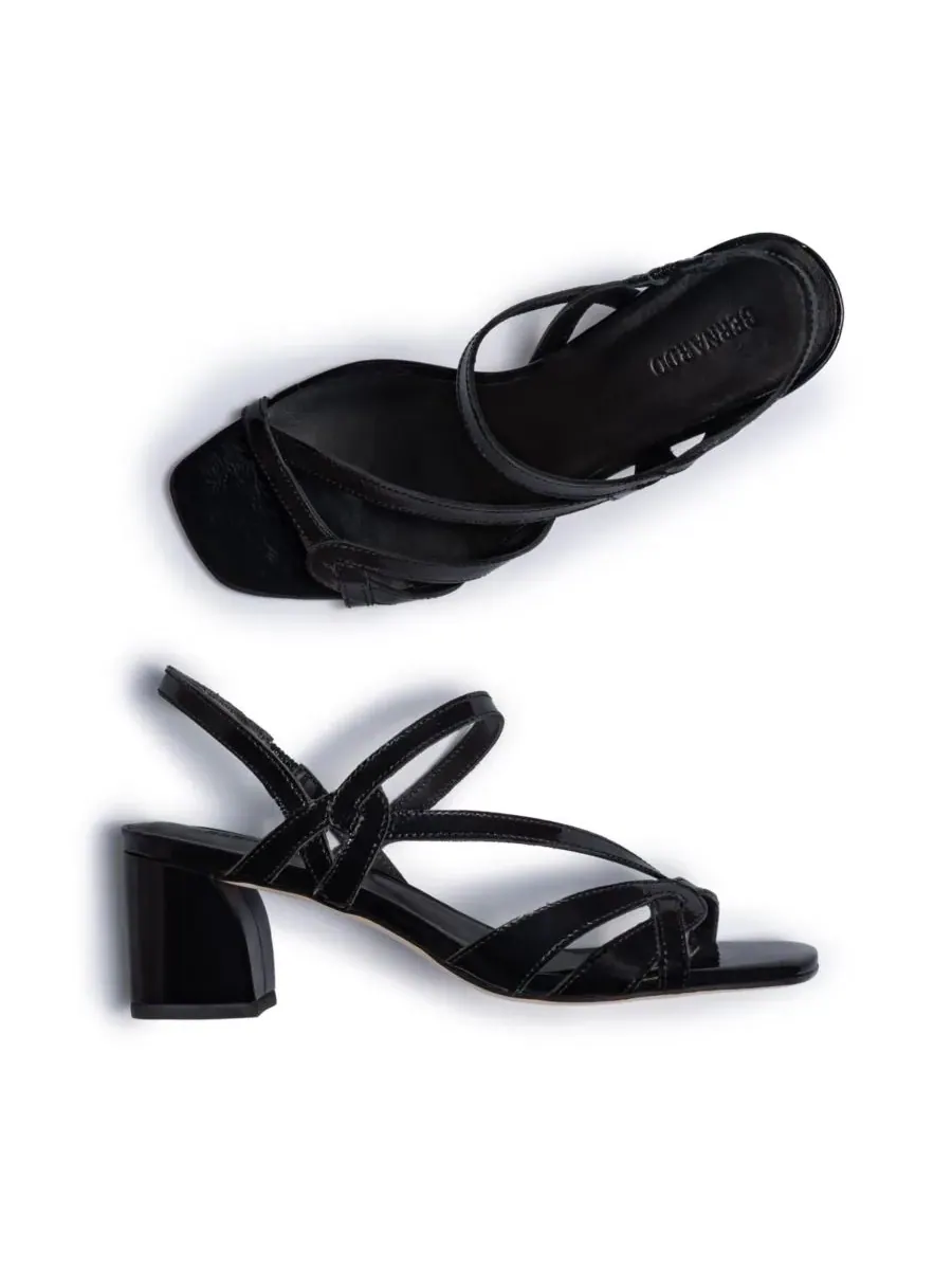 Женские сандалии Gyoda на среднем каблуке Bernardo Footwear — изображение 5 из 5, черный