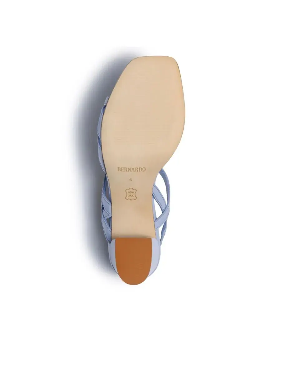 Женские сандалии Gyoda на среднем каблуке Bernardo Footwear — изображение 4 из 4, синий