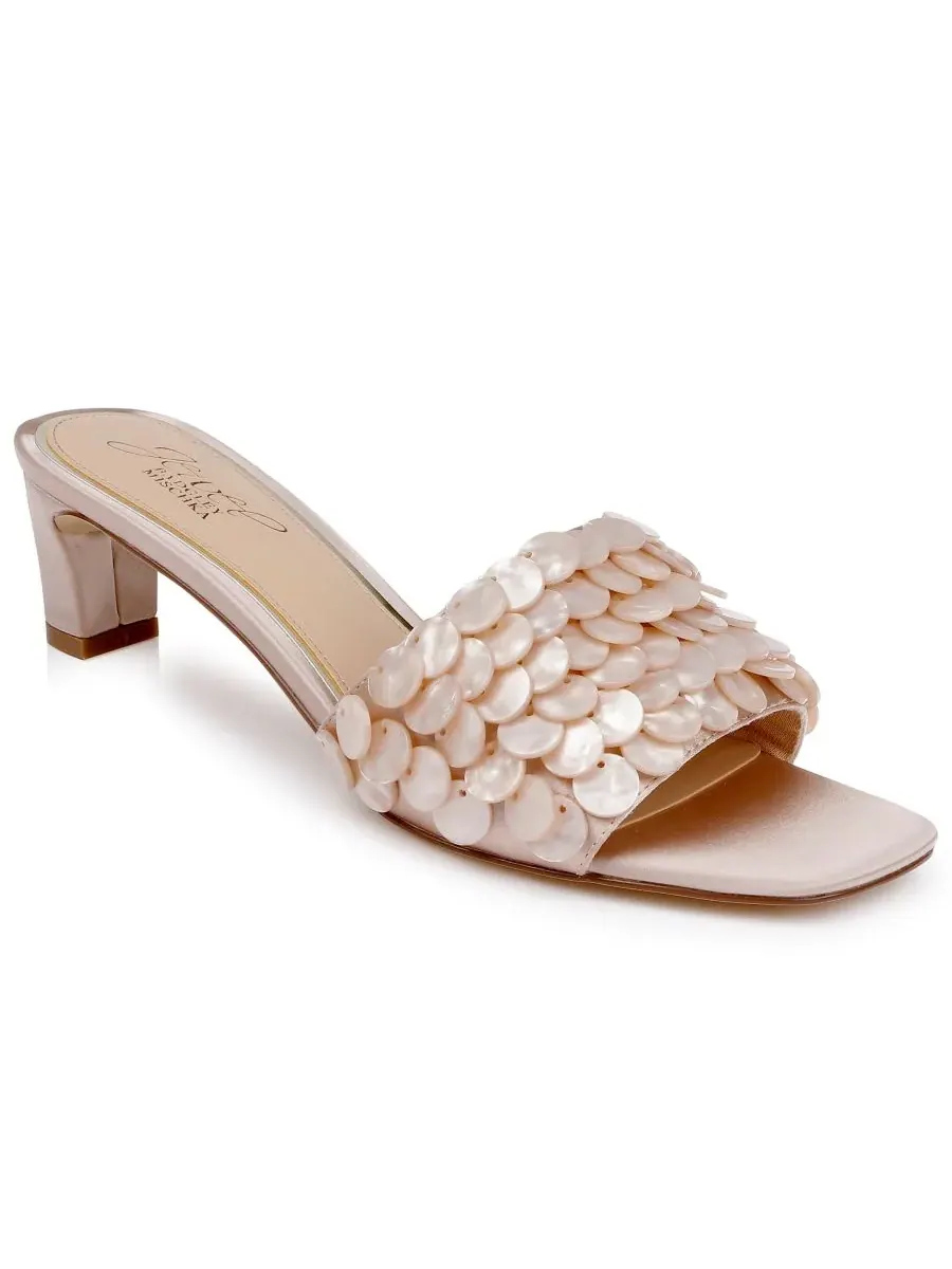 Женские сандалии-слипоны Pacific Jewel Badgley Mischka, темно-nude satin