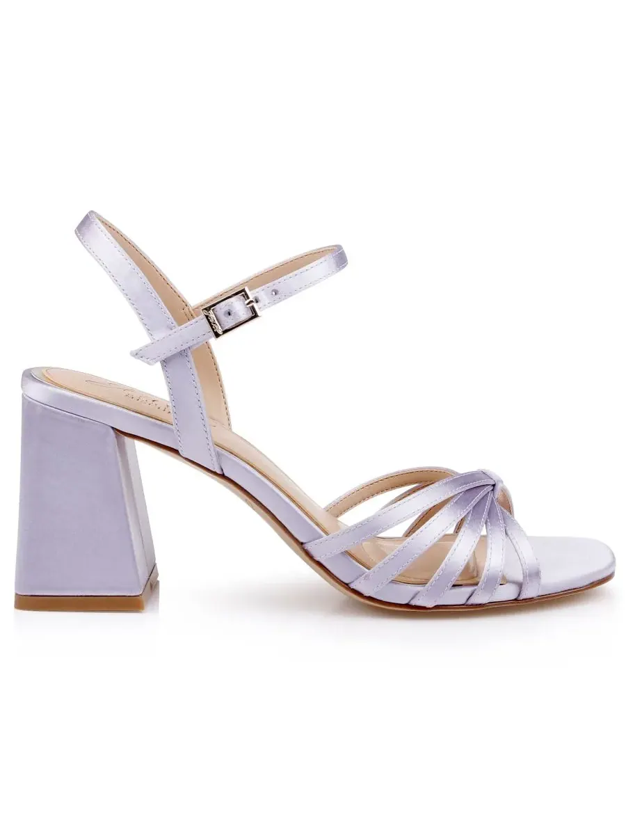 Женские сандалии Patience с квадратным носком Jewel Badgley Mischka, Ice Satin — изображение 2 из 5