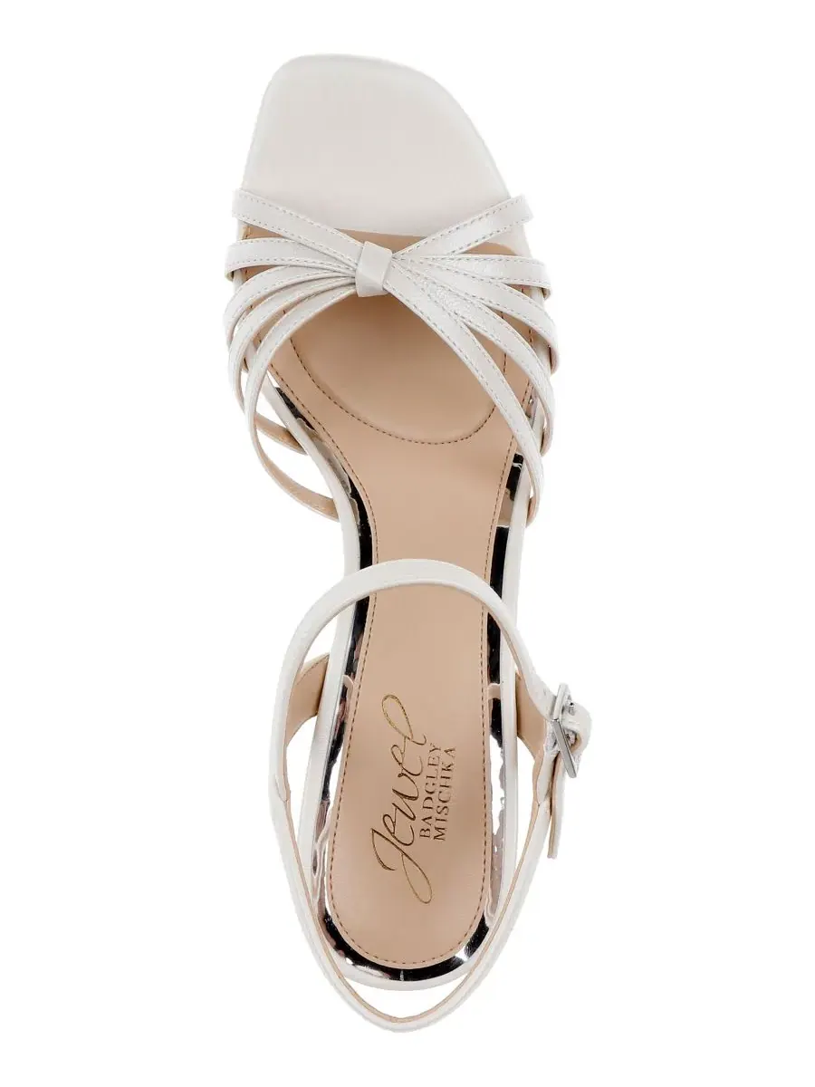 Женские сандалии Patience с квадратным носком Jewel Badgley Mischka — изображение 4 из 5, белый